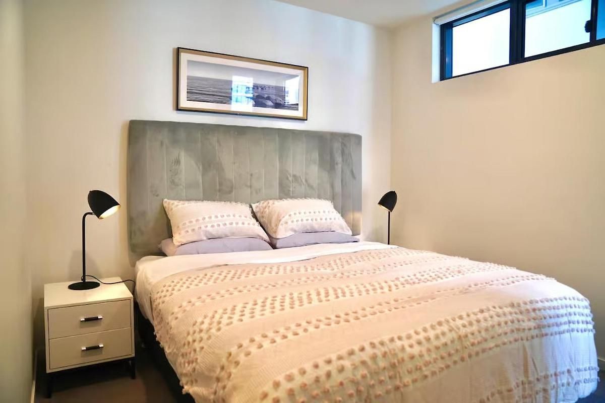 Convenient To Urban Living By Private Host Brisbane