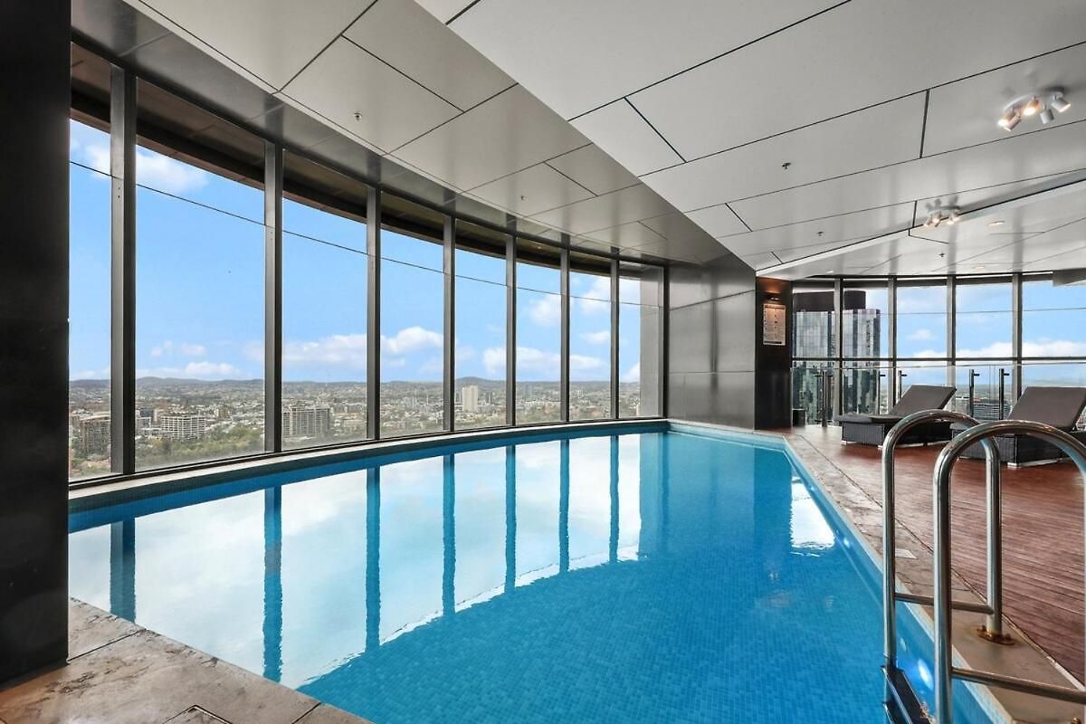 Apartment Level 43 Water Views - 2br - Sleeps 6 & Baby