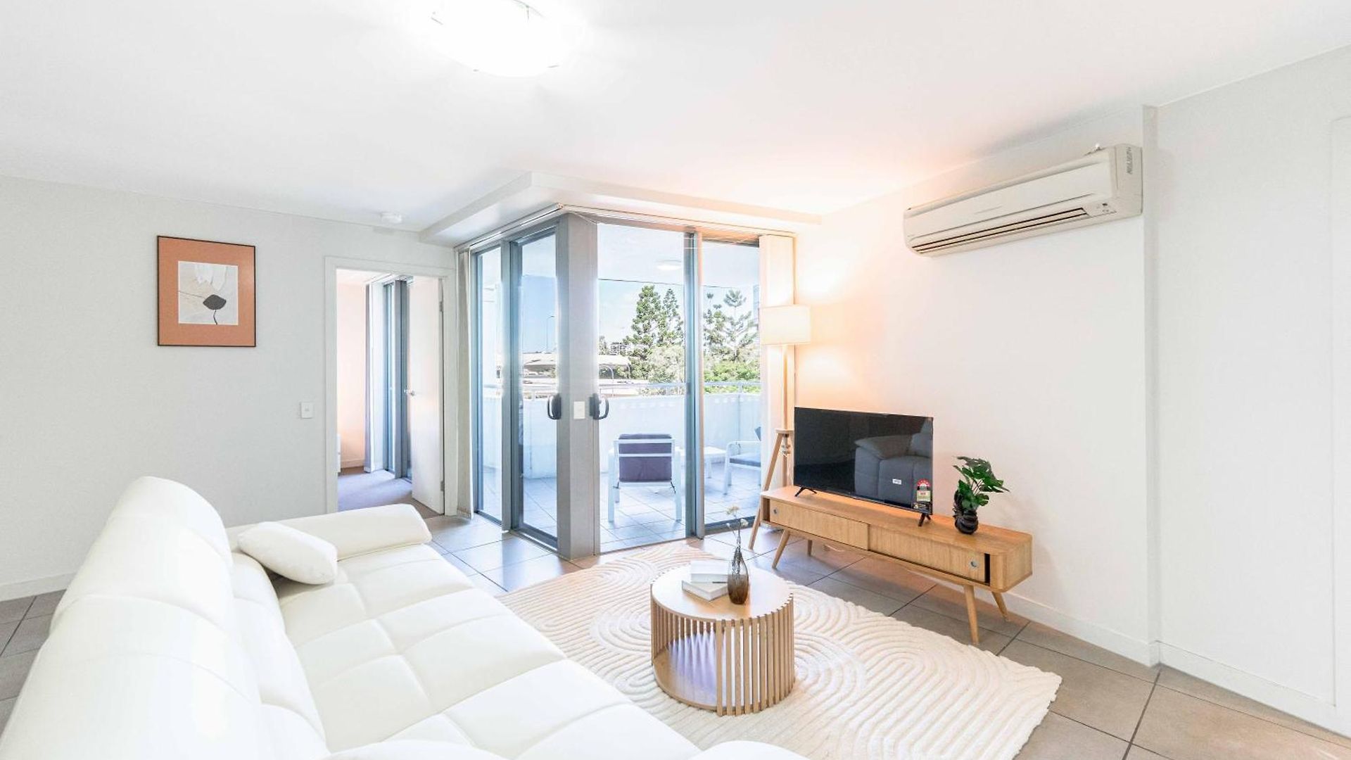 Apartment Spacious Riverside 2br Cbd Parking Pool & Gym