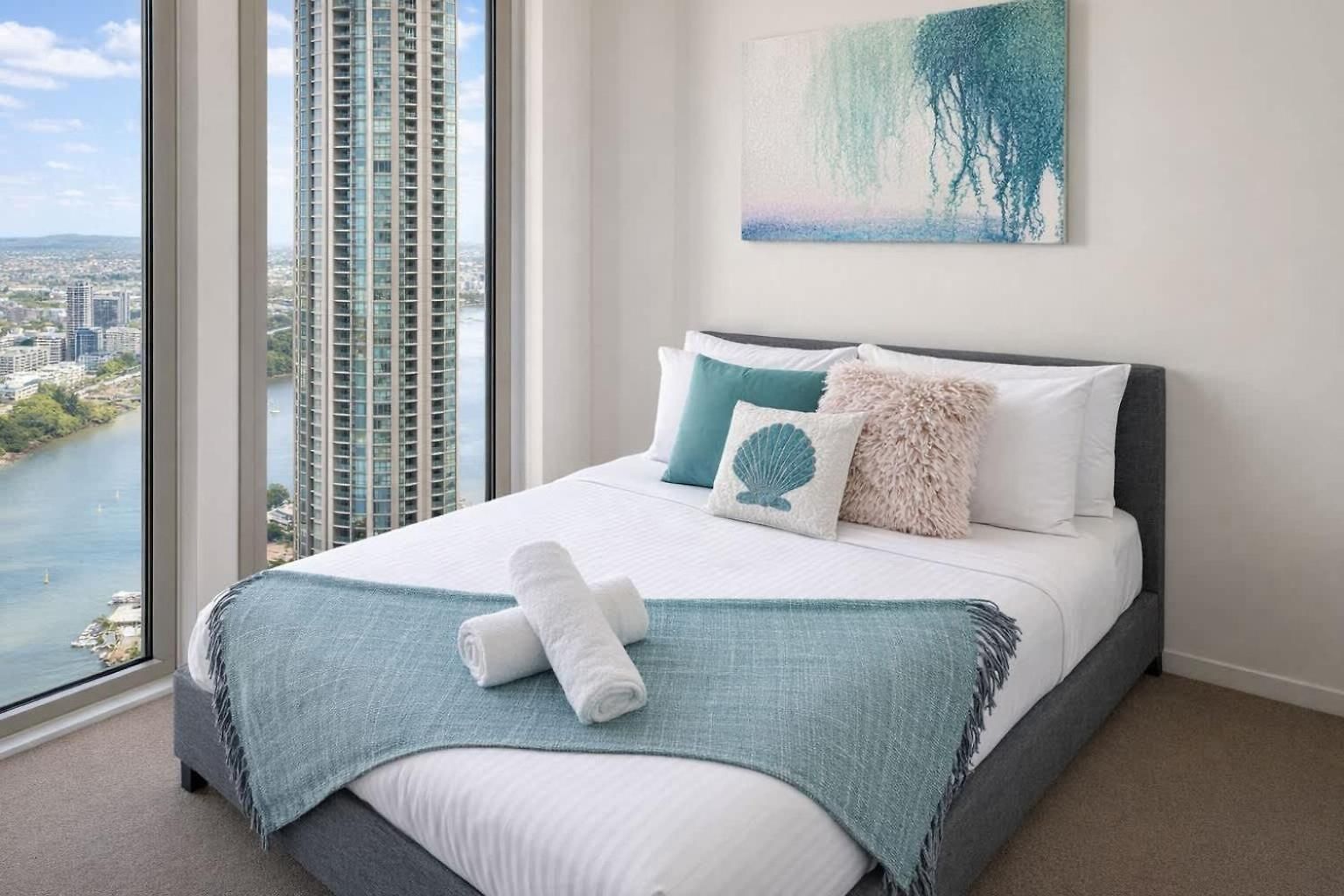 Sky-high Haven-rooftop Infinity Pool Parking Wifi Apartment Brisbane