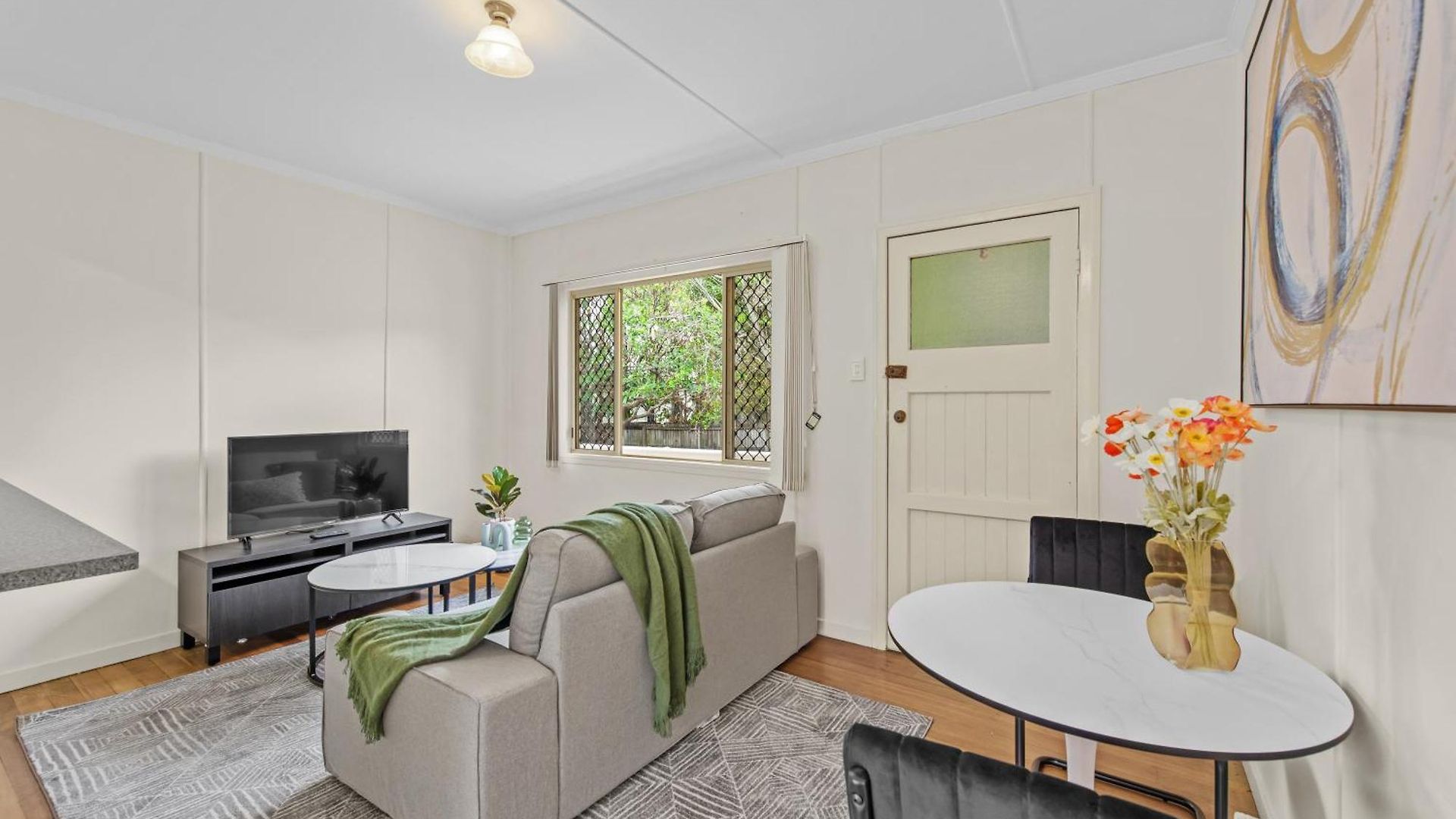 Homely And Warm With Parking, Wifi And Study Desk Apartment *