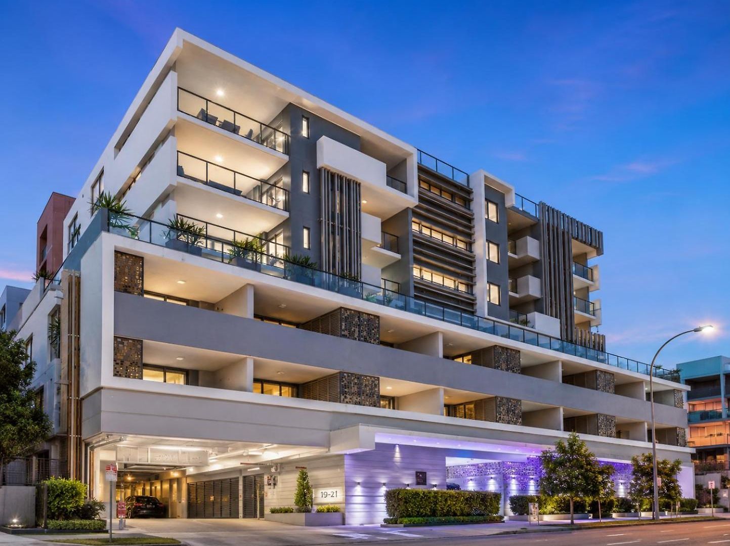 Robertson Residences Apartment *