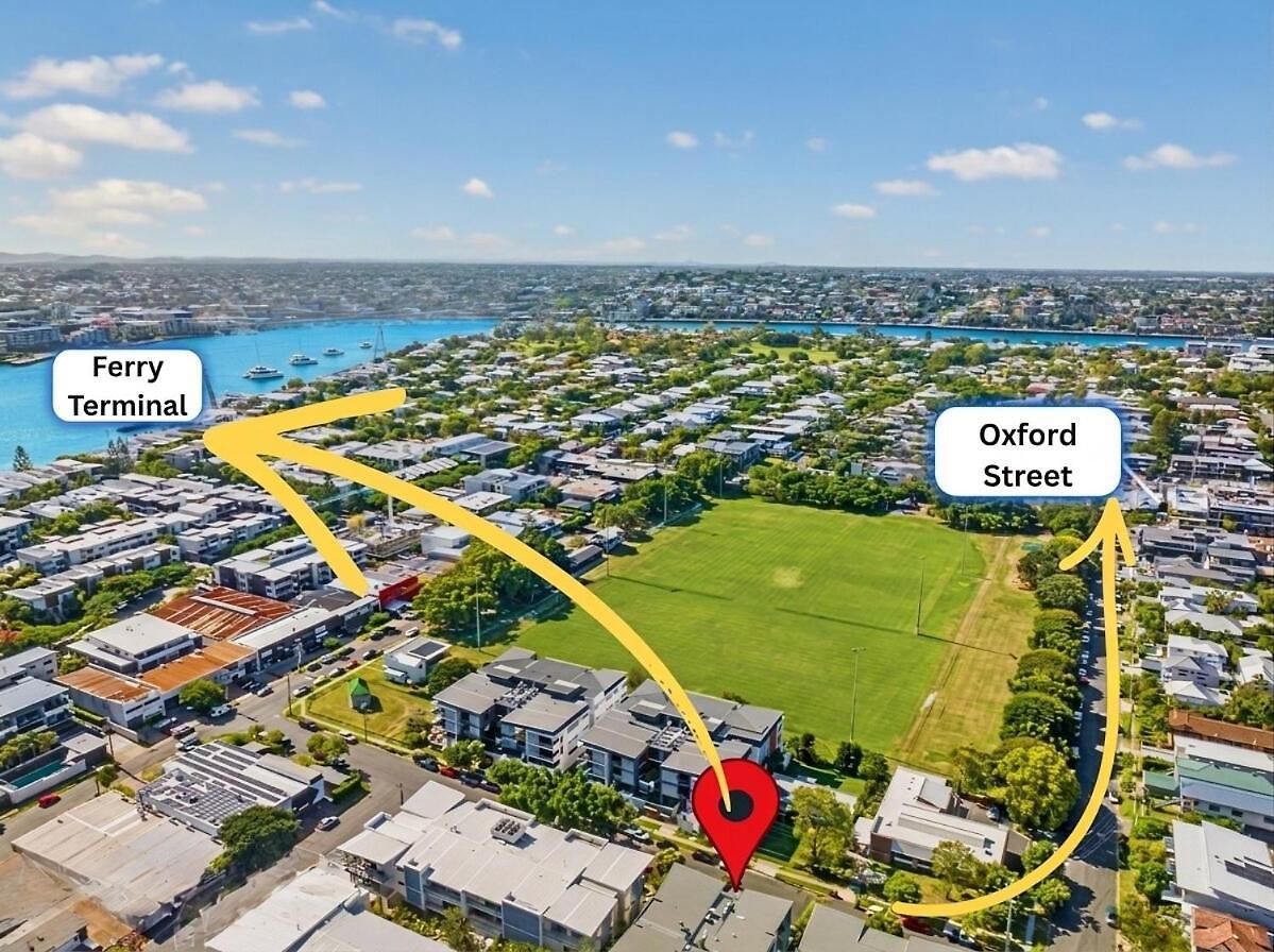 Bulimba Apartment - Ferry Access - Near Oxford St - Sleeps 8 - Baby & Work Ready *