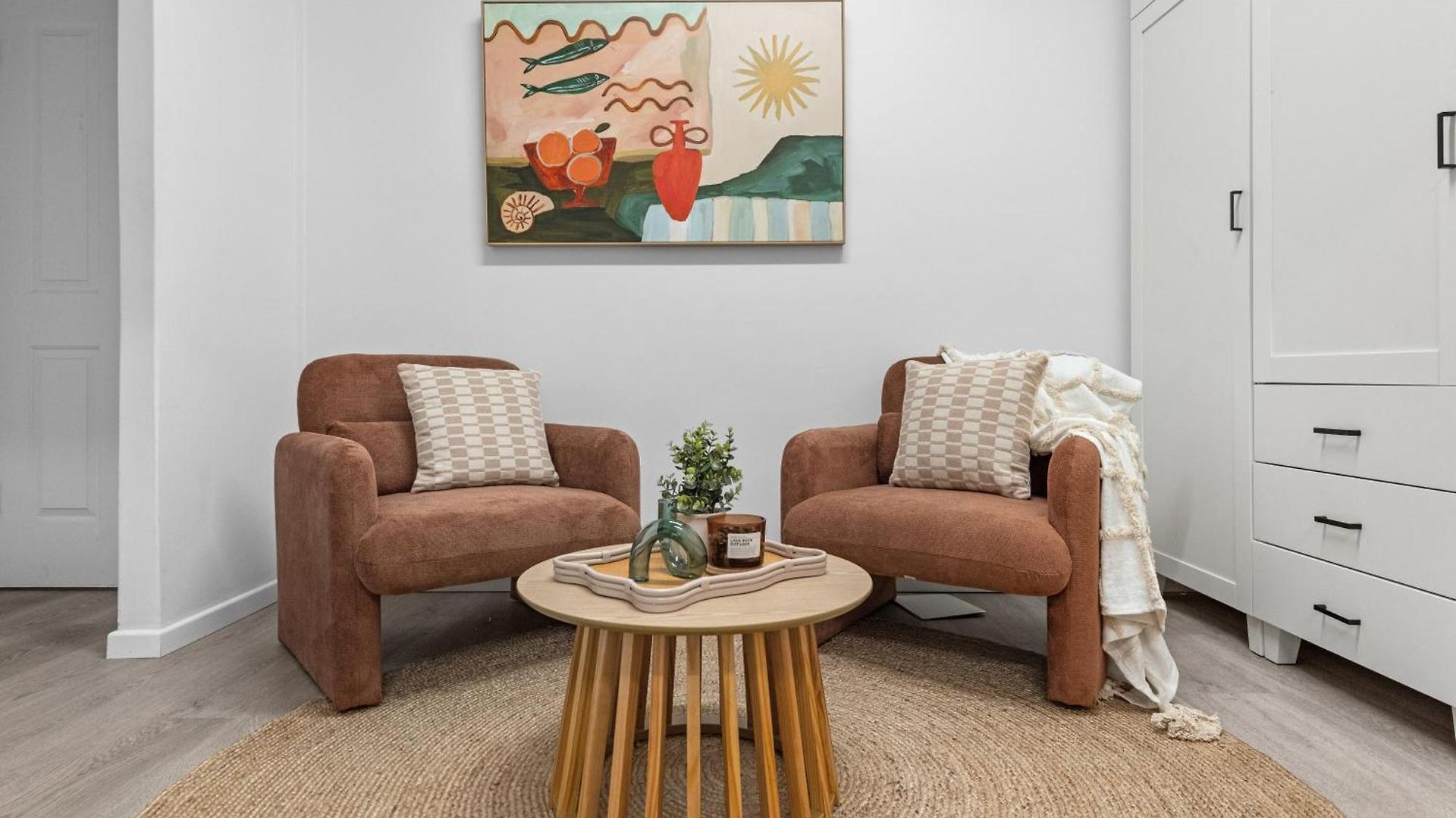 Apartment Cozy And Comfy - Short Walk To Hospital And Cbd *