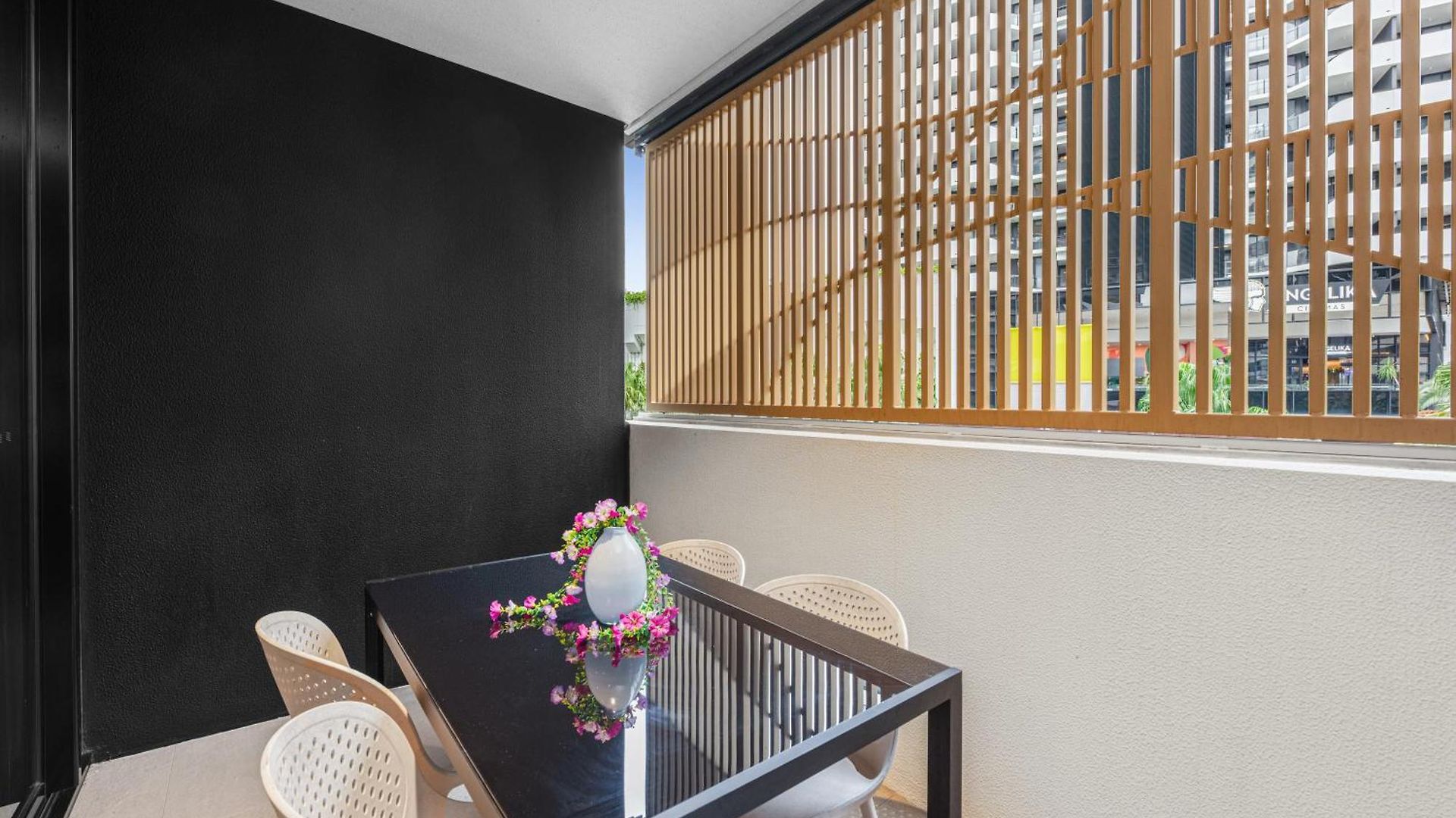 Modern 2br And Pool With South Square * Brisbane