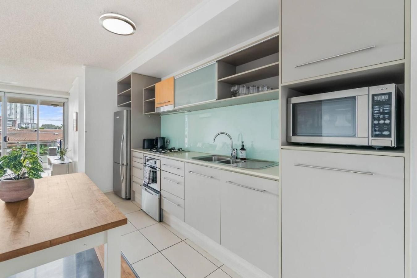 Modern Inner-city In Valley Heart Of Apartment *