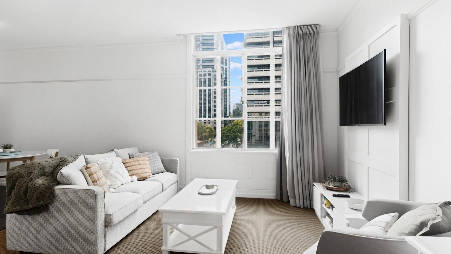 Skyline 1-bed Retreat In