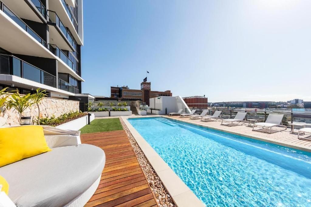 2br W Pool And Parking Near Suncorp Riverview Apartment *