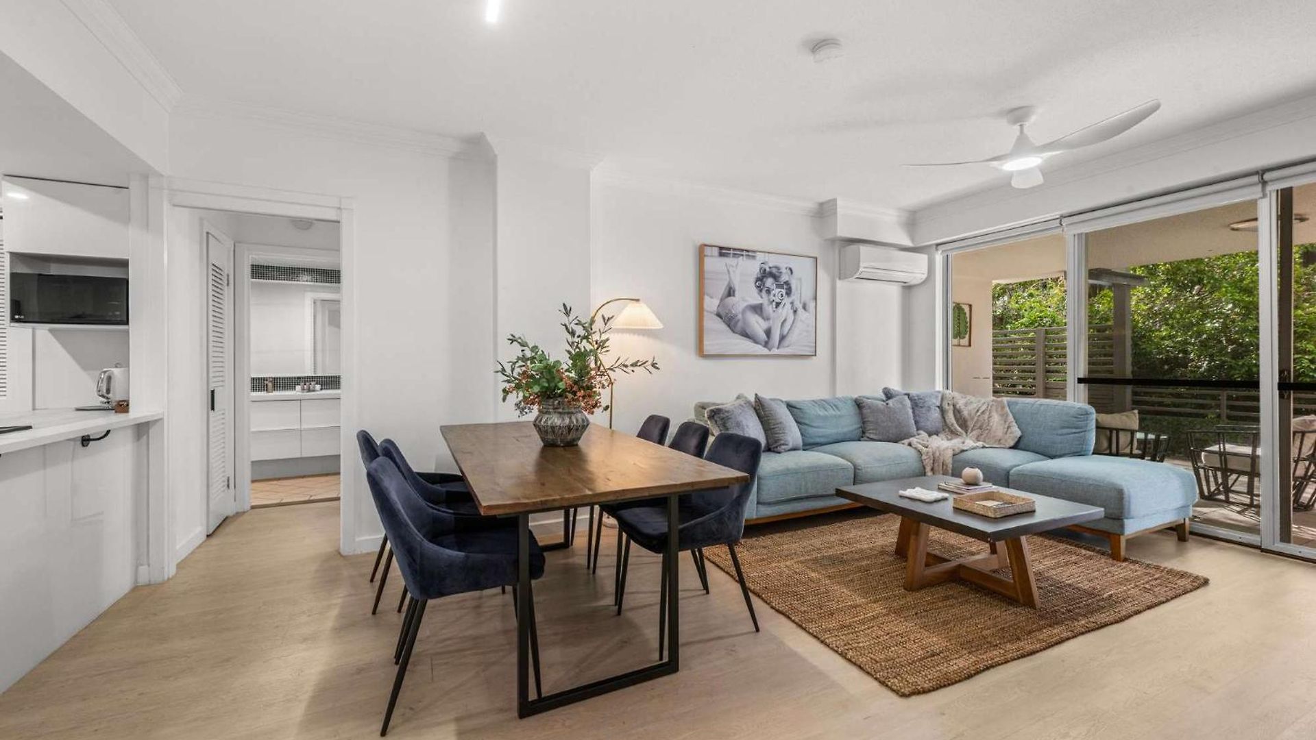 Apartment The Mews Bowen Hills - Spacious 3-bedroom With Pool & Parking *