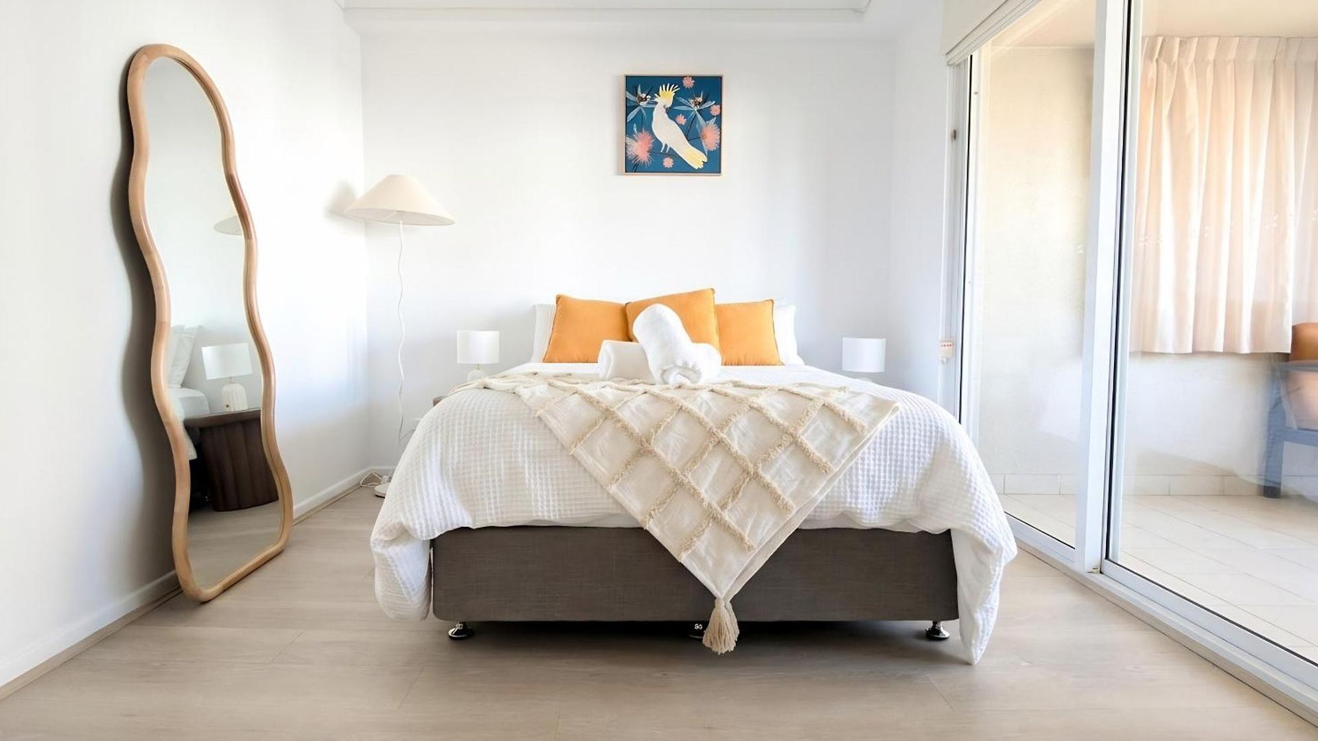 2br - Lagoon Pool Gym - Sleeps 6 - Baby Equipped - Free Parking *