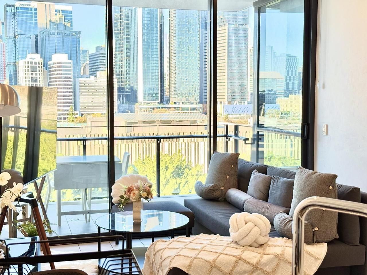 Prime 2br Location Pool Parking Bct 1004 Apartment Brisbane