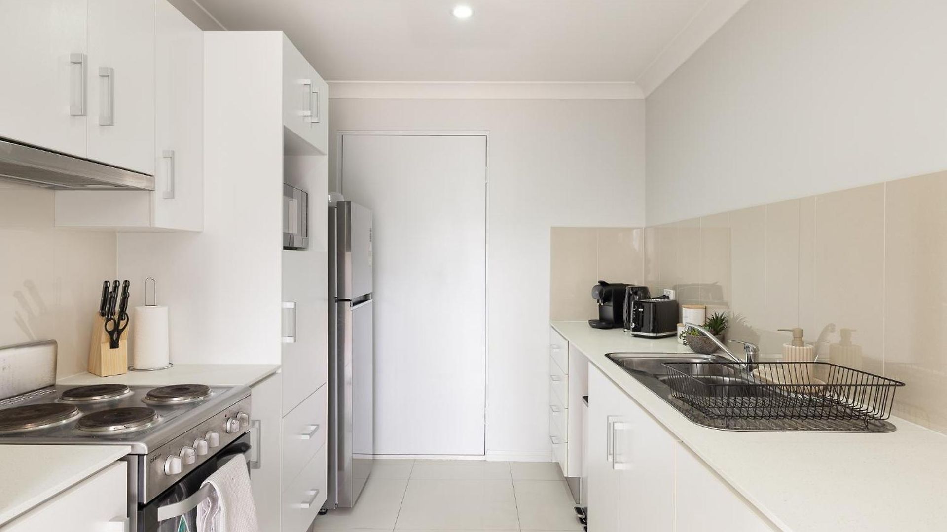 Apartment Smart Self Check-in - Darnley St Brisbane