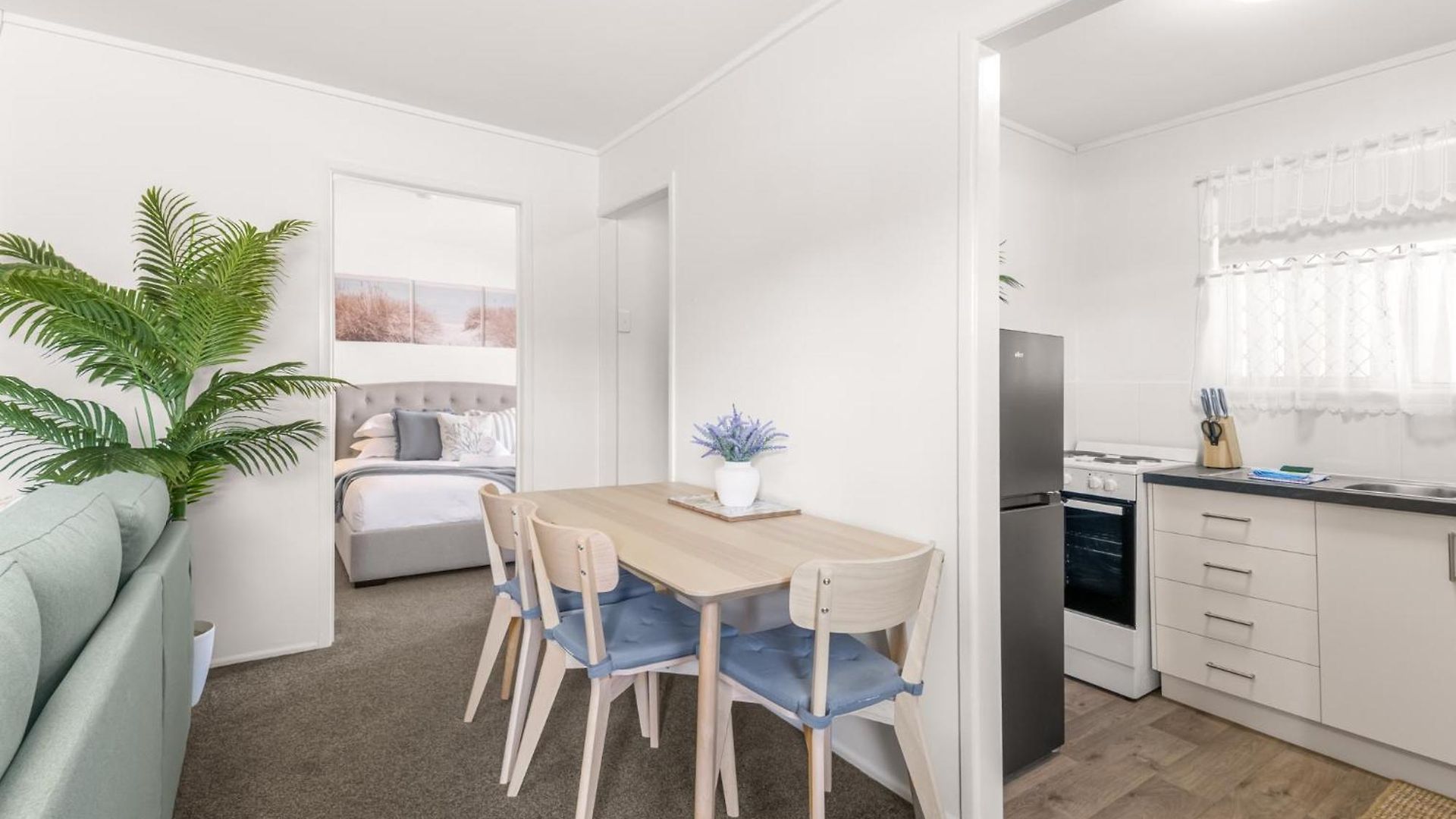 Peaceful 1-bed In Kedron With Parking *