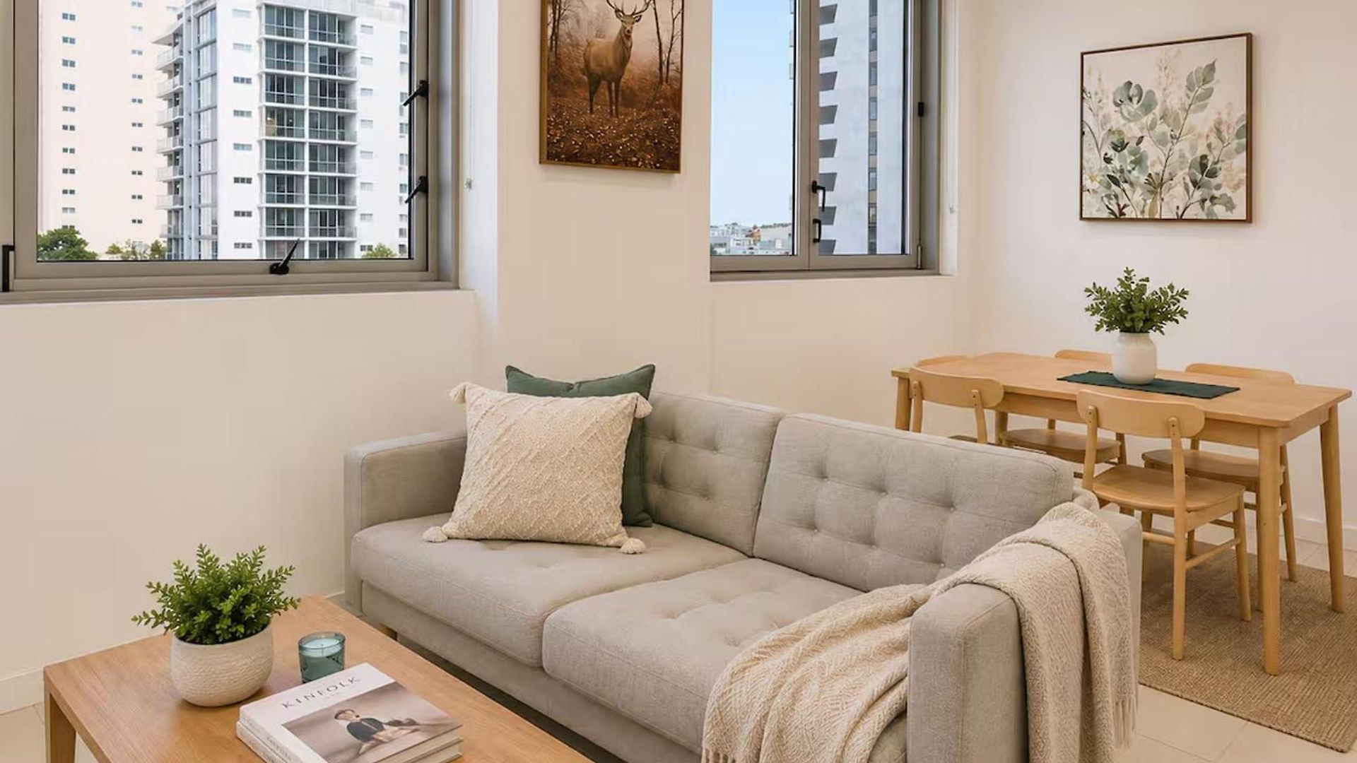 View 2-bed Fortitude Valley Apartment *