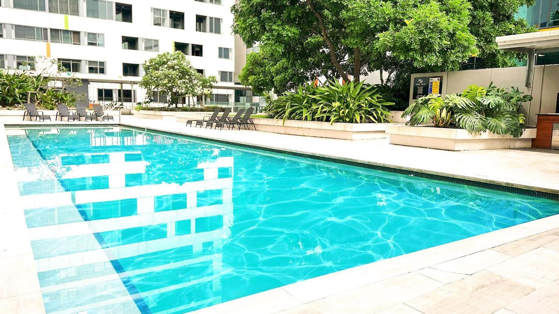 Maango 1br St Free Parking Balcony Apartment Brisbane