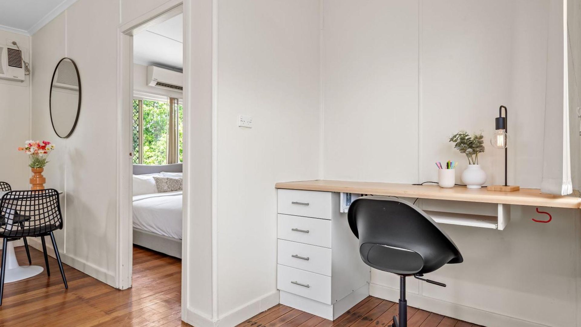 Apartment Cozy 1br W Balcony, Parking, Wifi And Study Desk *