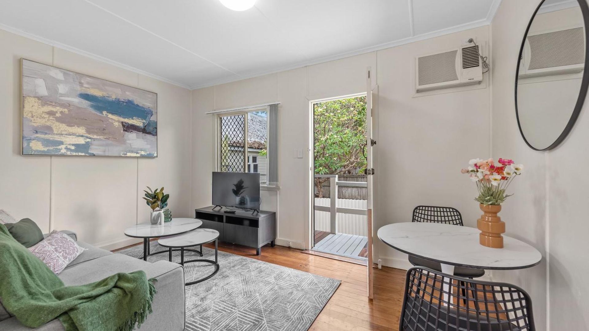 Cozy 1br W Balcony, Parking, Wifi And Study Desk Apartment Brisbane