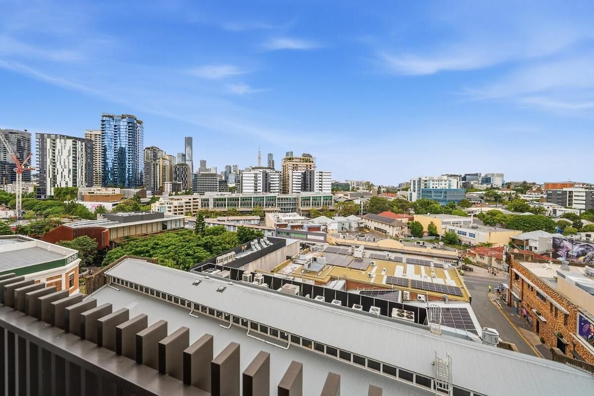 2b2b In West Village Enjoy Eats, Grocery And Vibes Apartment Brisbane