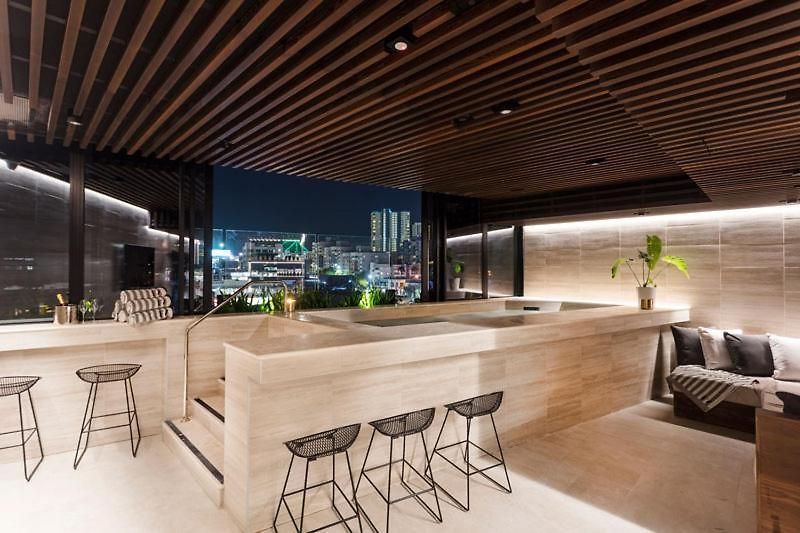 Mickey Clubhouse 1br With Pool, Gym & Apartment Brisbane