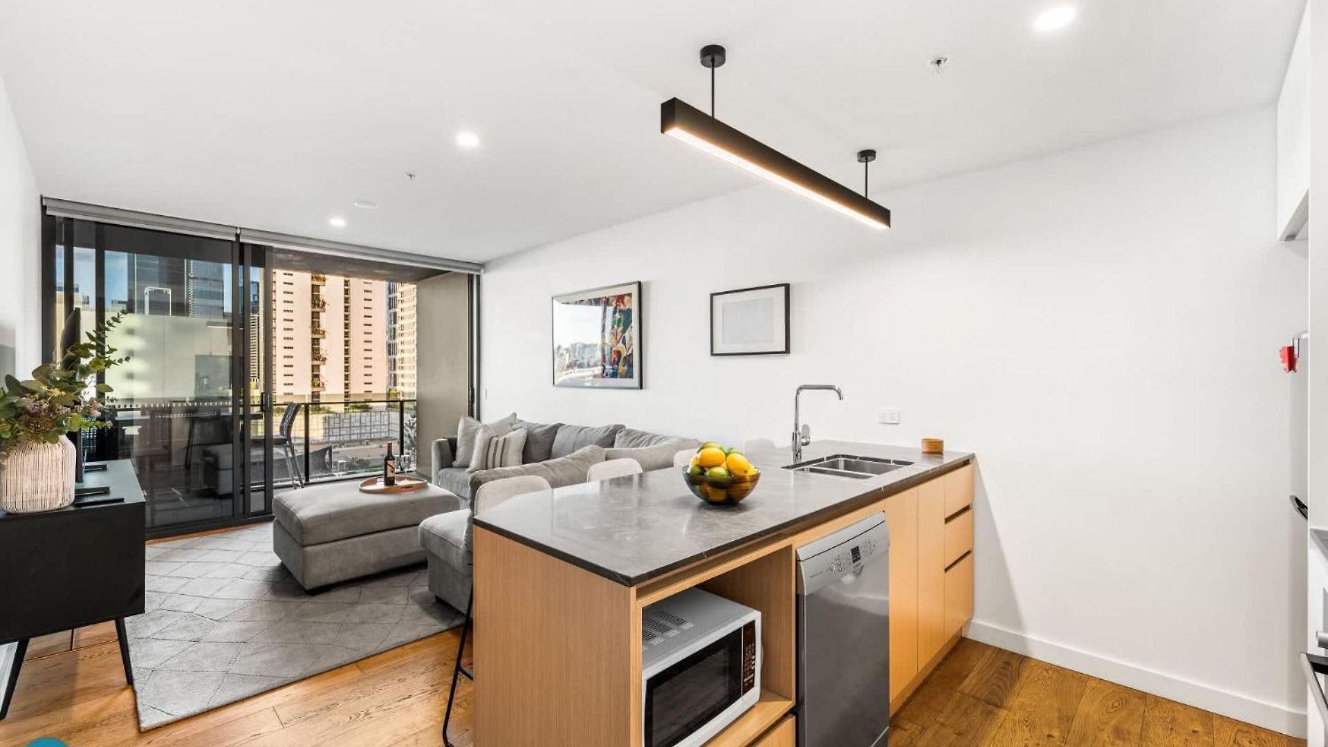 South 1 Bedroom With Pool Apartment
