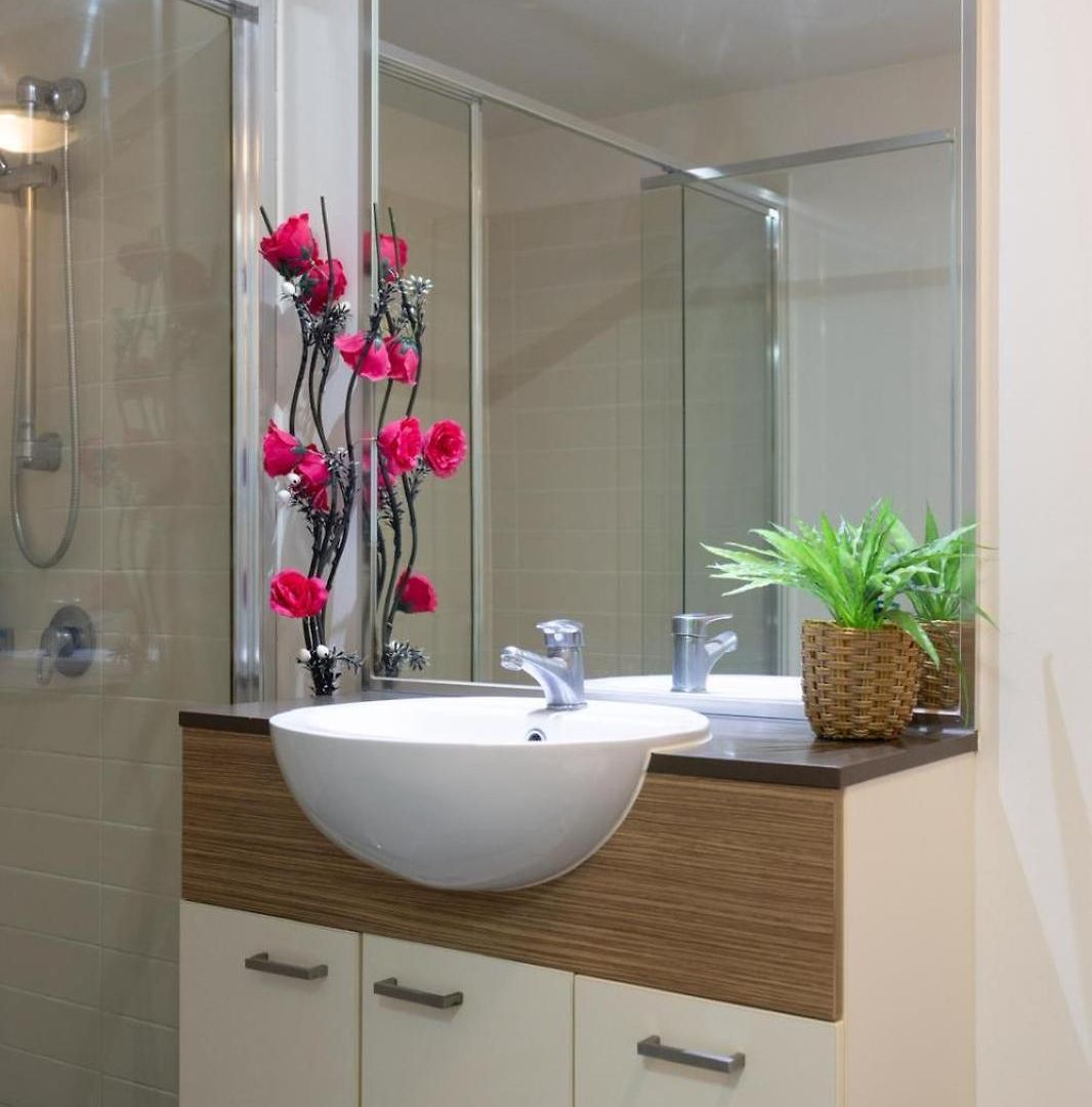 Chic 1br Retreat Heart Of Pool&gym Views Brisbane