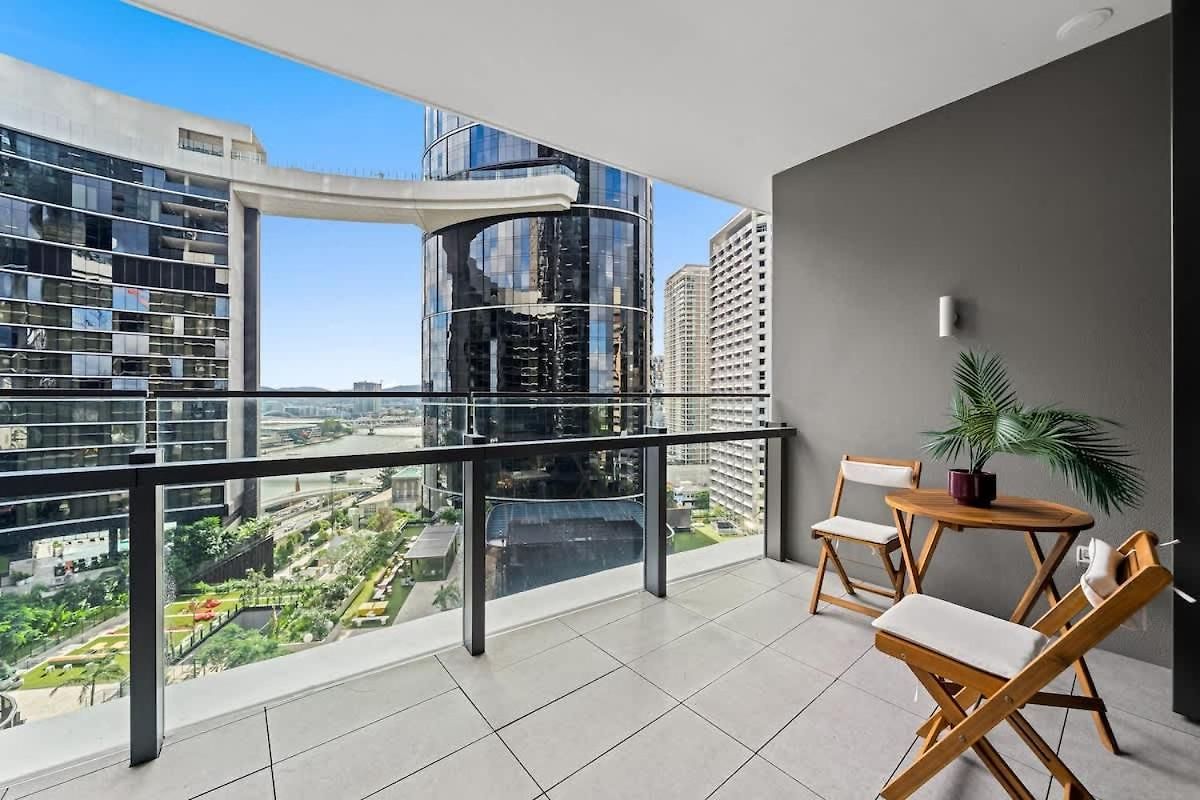 Queens Wharf - Beautiful 13th Floor Executive Brisbane