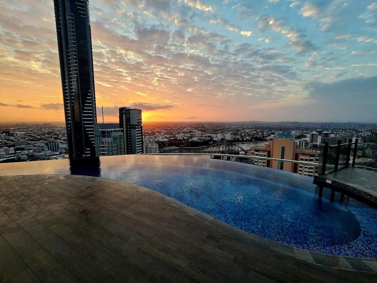 Apartment Luxury Cbd With 180 River Views & Rooftop Pool Brisbane