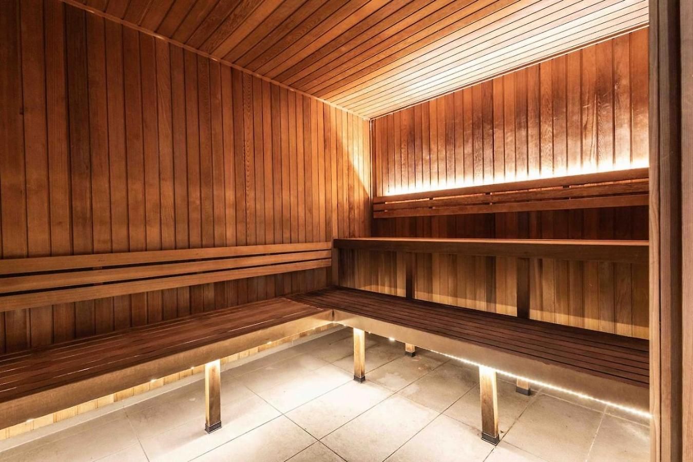 Apartment Level 22 Skyline Views With Sauna, Gym, Pool And Free Parking Brisbane