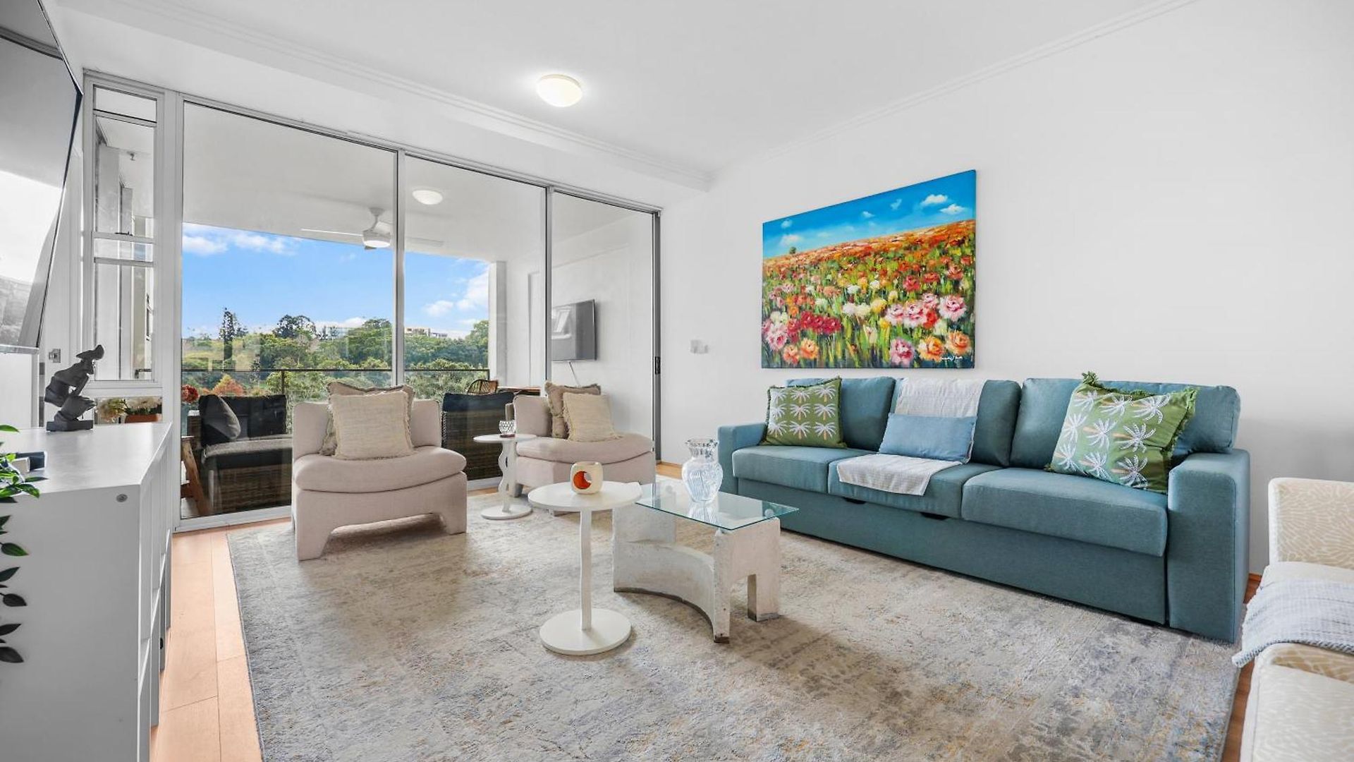 Apartment Entire Unit - 2 Pools - Sauna - Park - Cbd Views - Baby Ready *