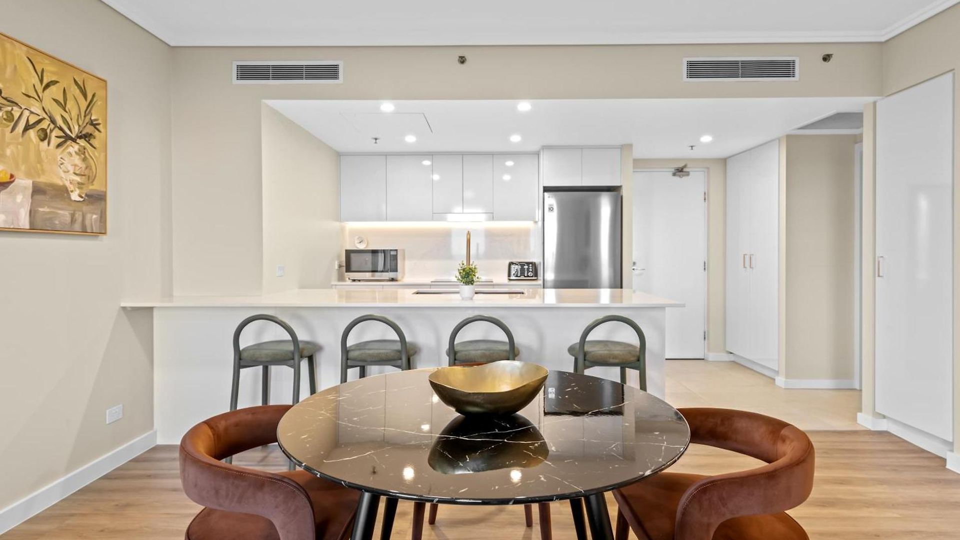 Riverfront Luxe 2br Cbd With Iconic & Bridge Views Brisbane