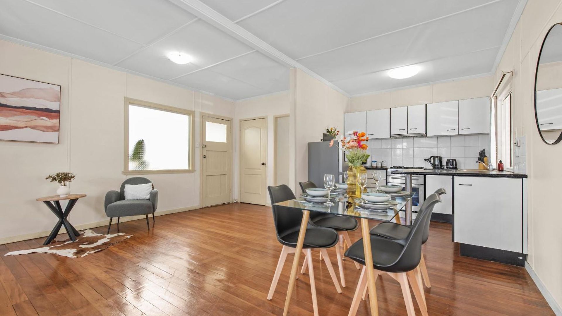 Cozy & Comfy 2br W/ Parking, Balcony & Wi-fi Brisbane