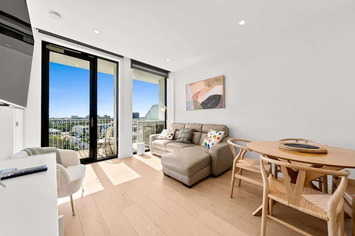Apartment Johnson - Modern Brisbanecity-fringe W Parking