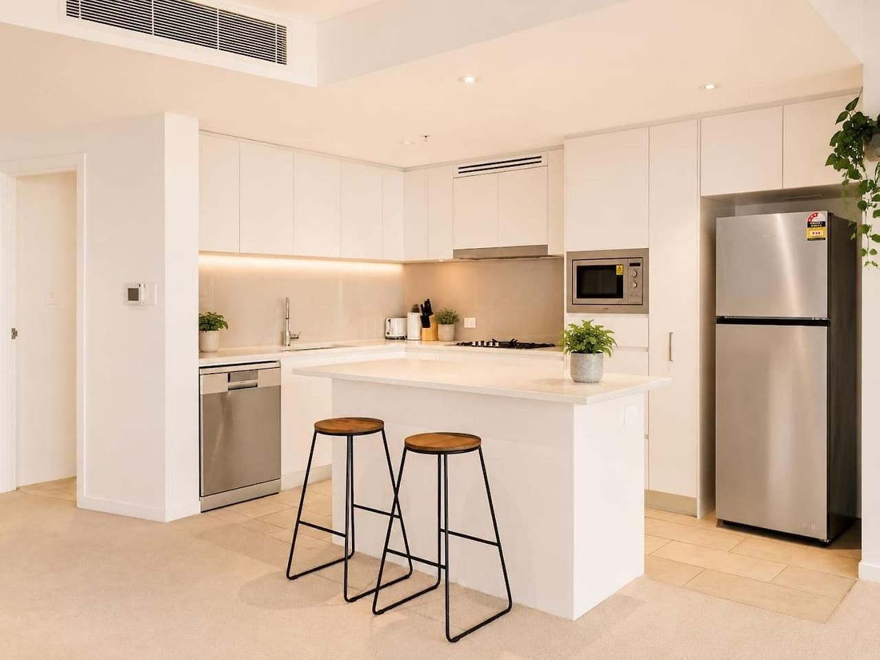 Cbd Luxury 2b W Parking Sky View Apartment *