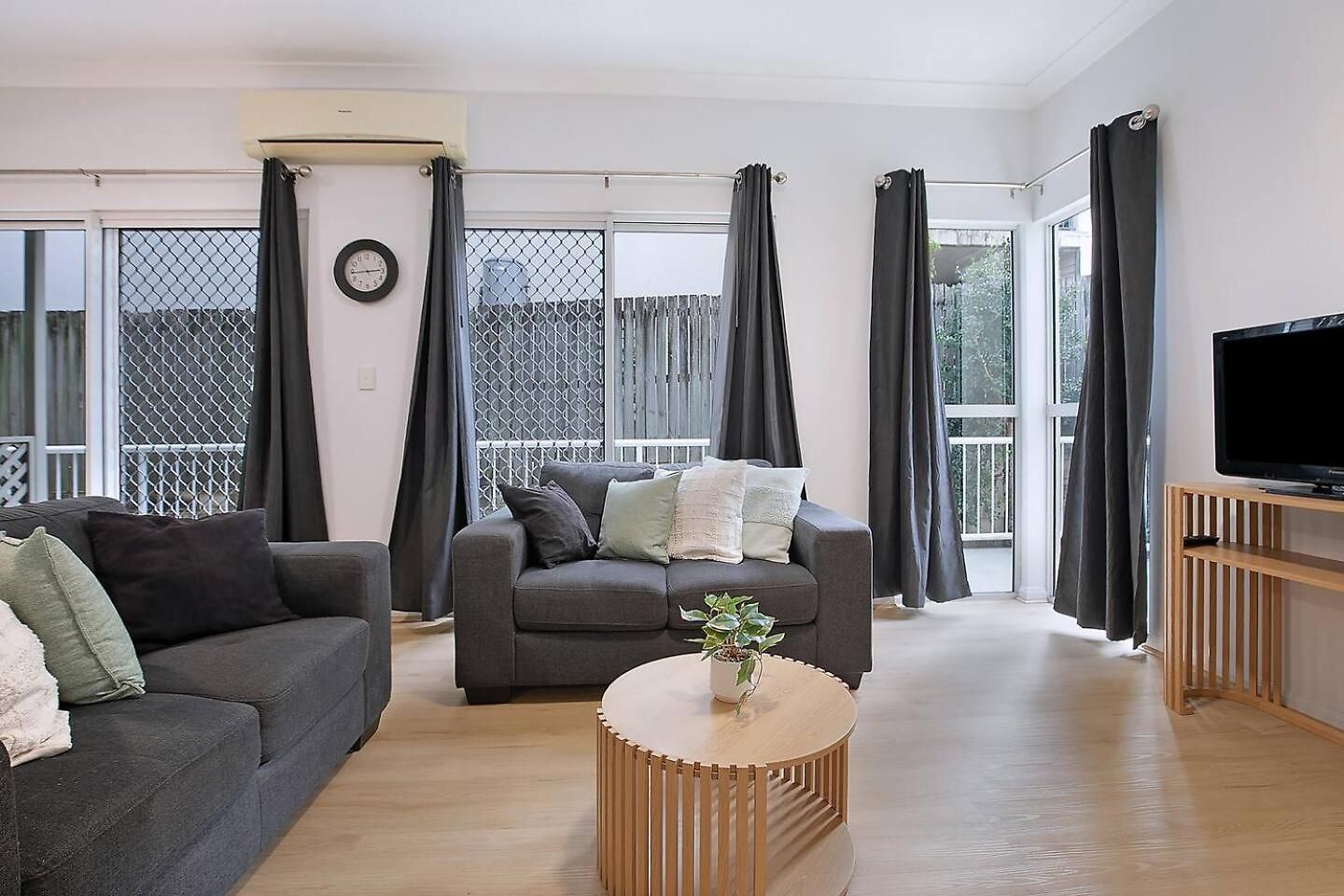Alessandria - Simple Living Near River Apartment *