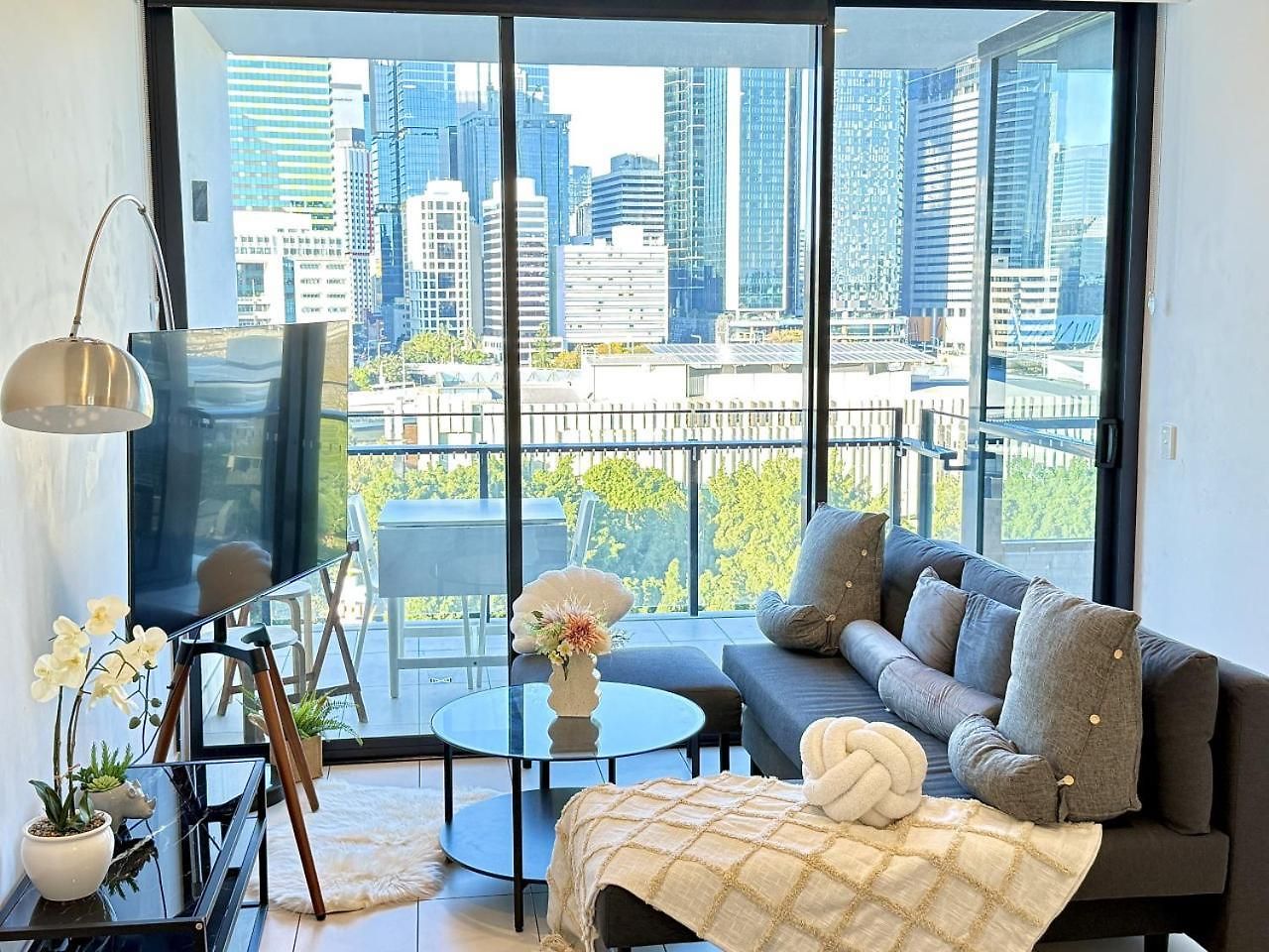 Apartment Prime 2br Location Pool Parking Bct 1004