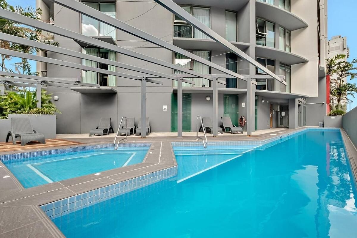 Apartment Cbd 1br River & Botanic Garden Views With Pool And Gym Brisbane
