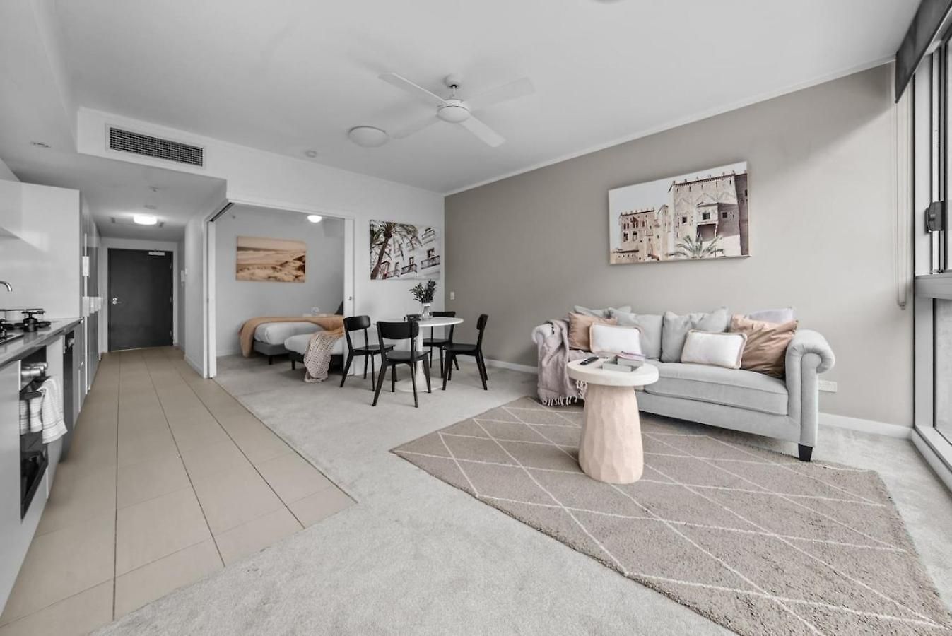 Stylish Fortitude Valley Aptcity Views Parking Apartment Brisbane