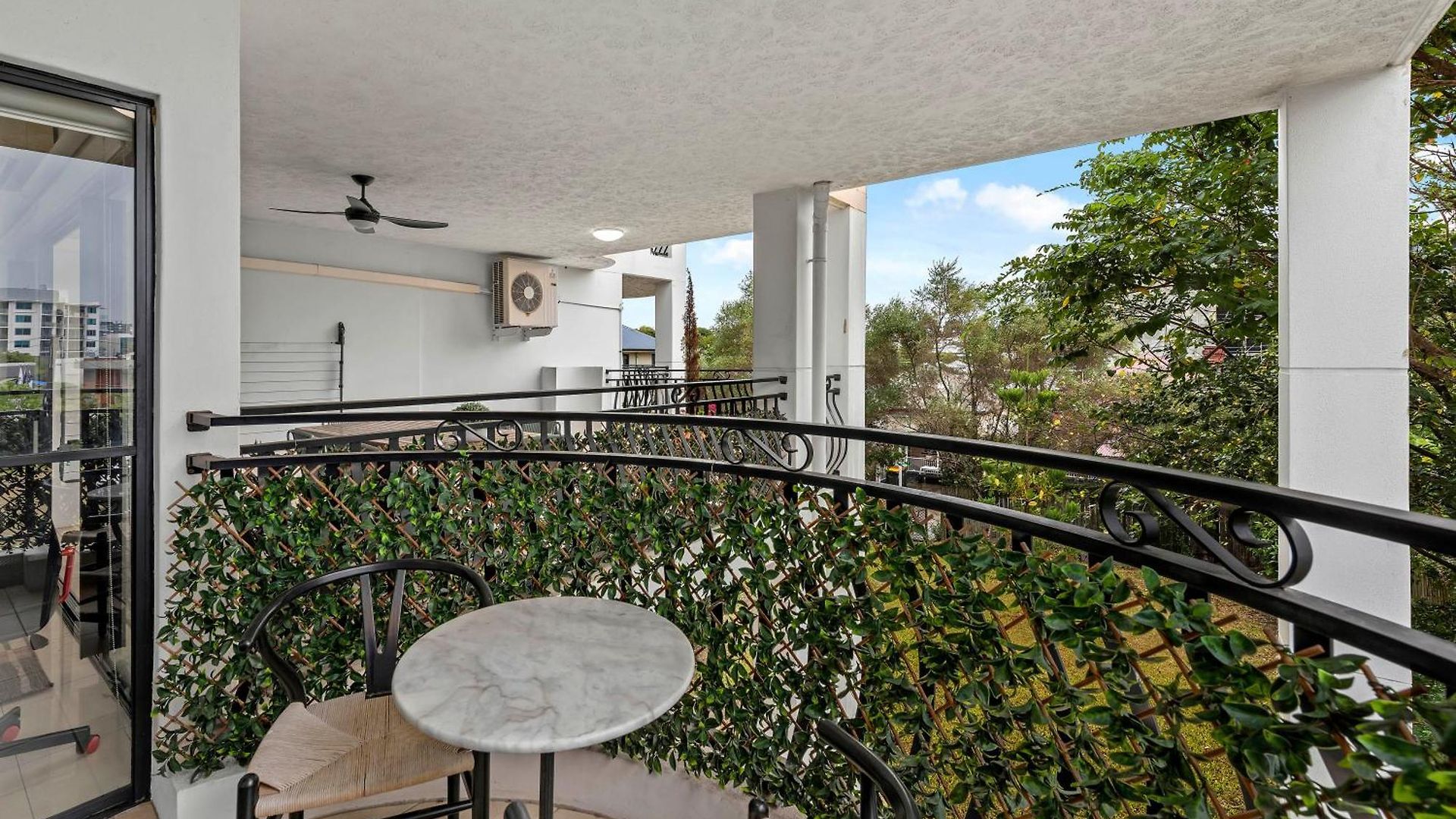 Spacious 2br With Wifi, Parking & Balcony Apartment Brisbane