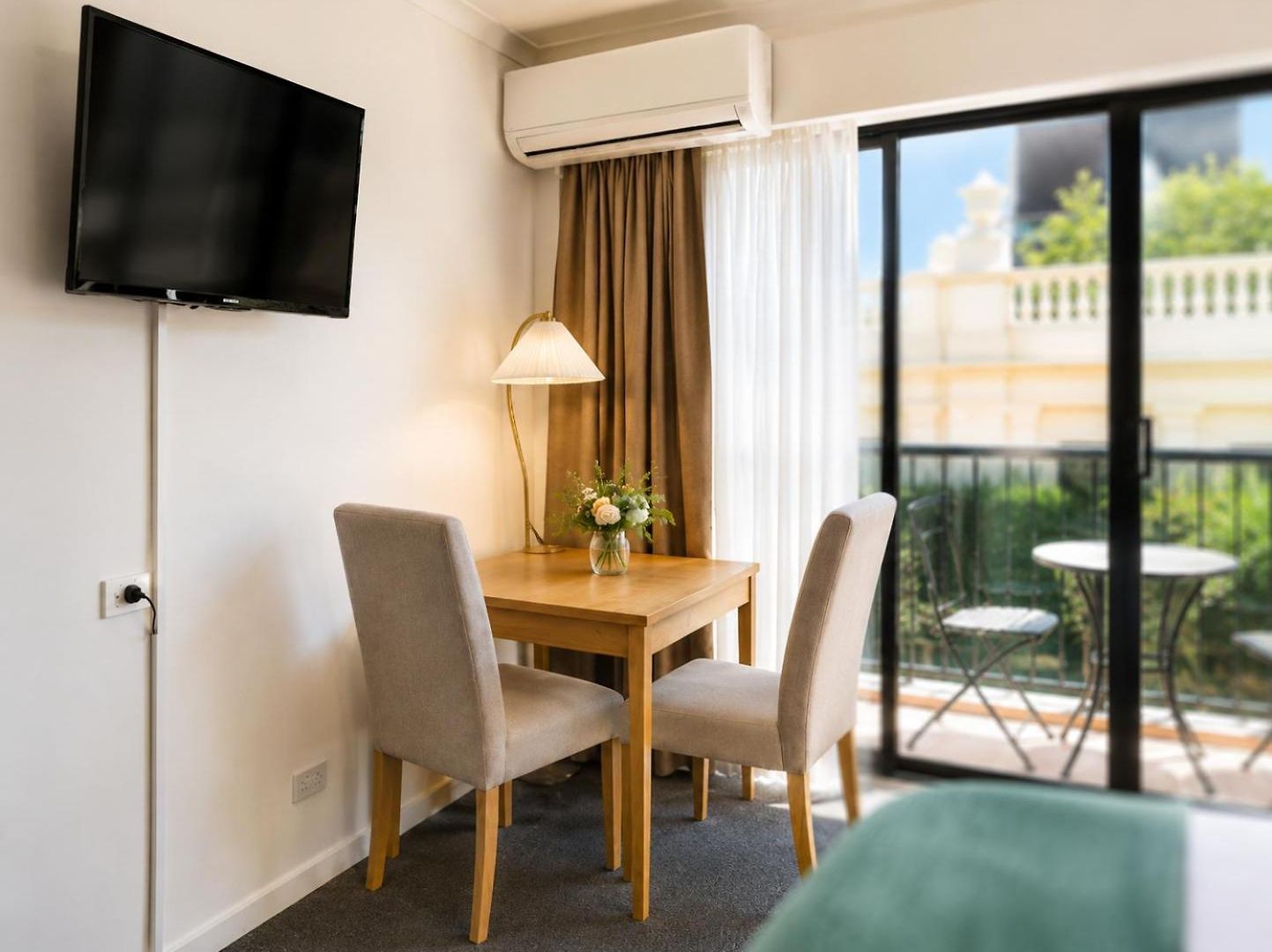 Apartment Riverside Executive *
