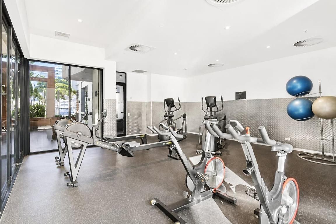 Chic 1br With Pool And Parking Apartment