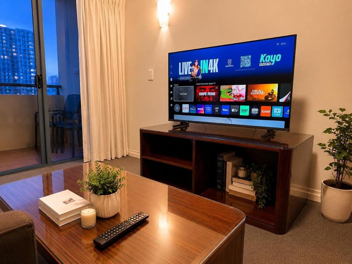 Queen Street Cbd With Balcony And Amenities C48 * Brisbane