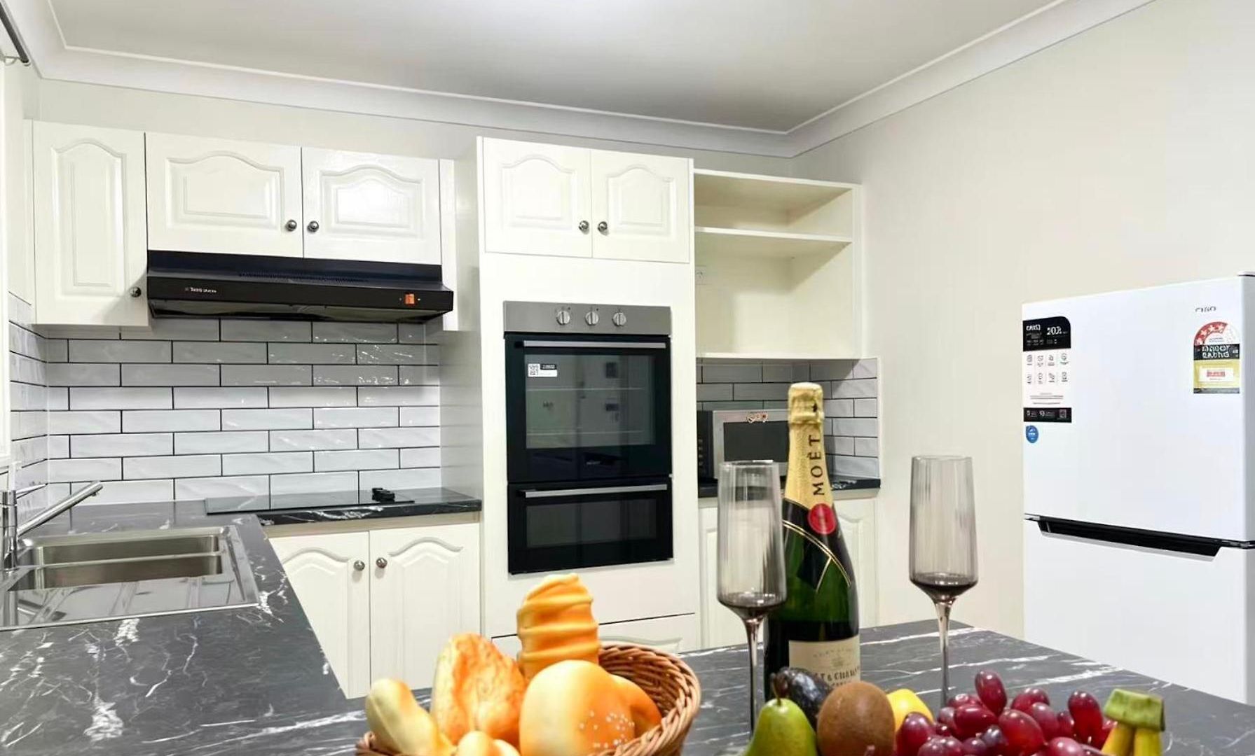 Elegant Family Runcorn With Parking Apartment *