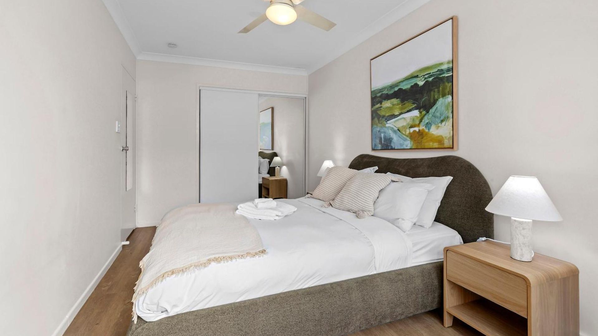Cozy 1br Near Hospitals And Cbd With Parking! *