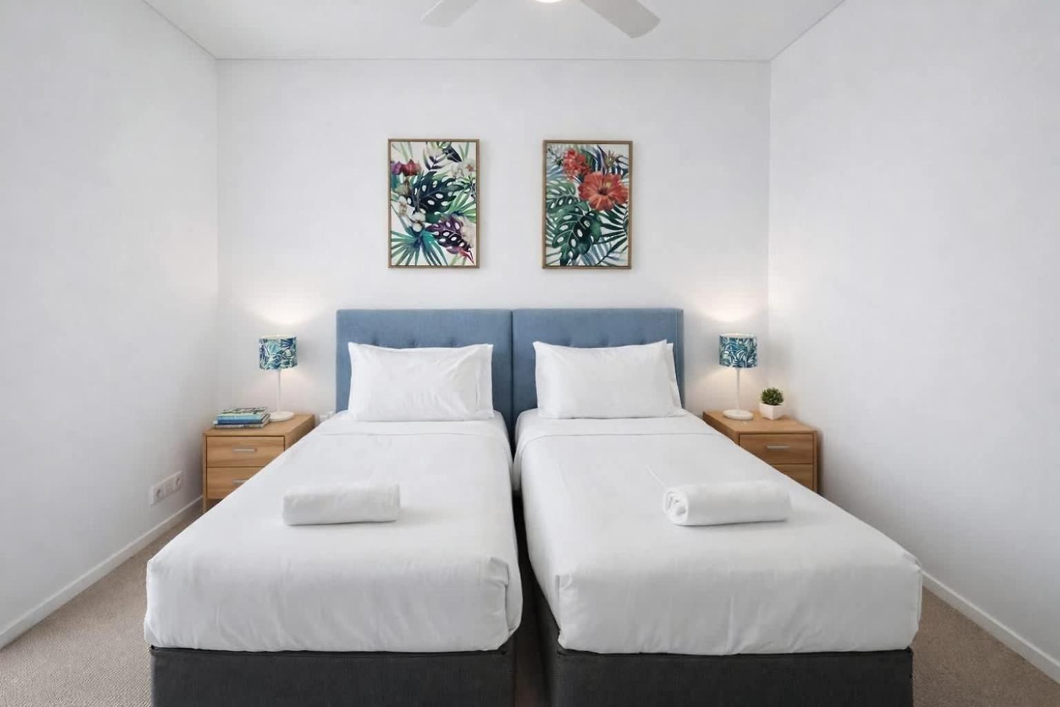 Apartment 2br Night Life -pool -2car Parking-rooftop-intercom