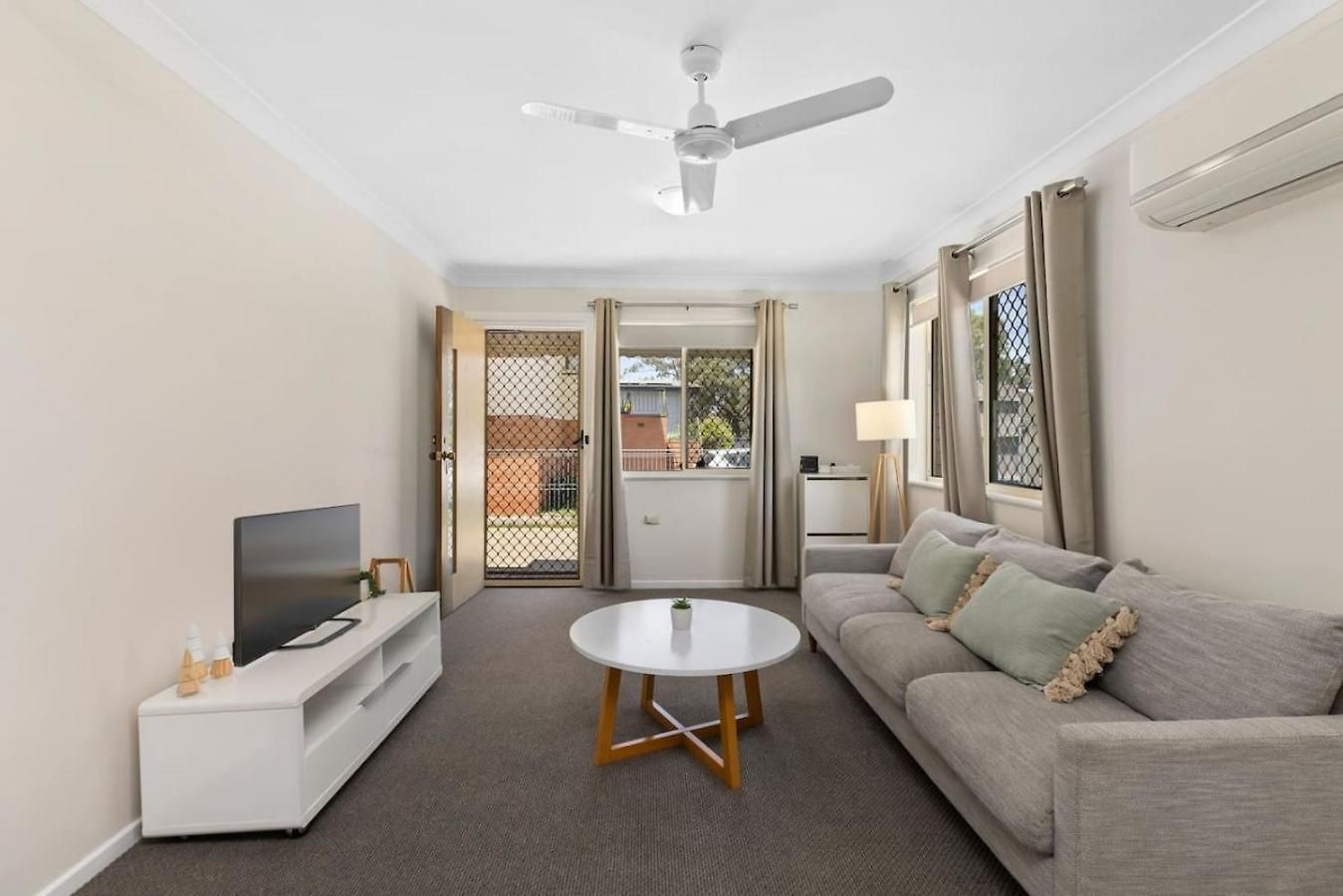 Homely Getaway At Acacia Ridge 2b1b Ac1 Apartment Brisbane