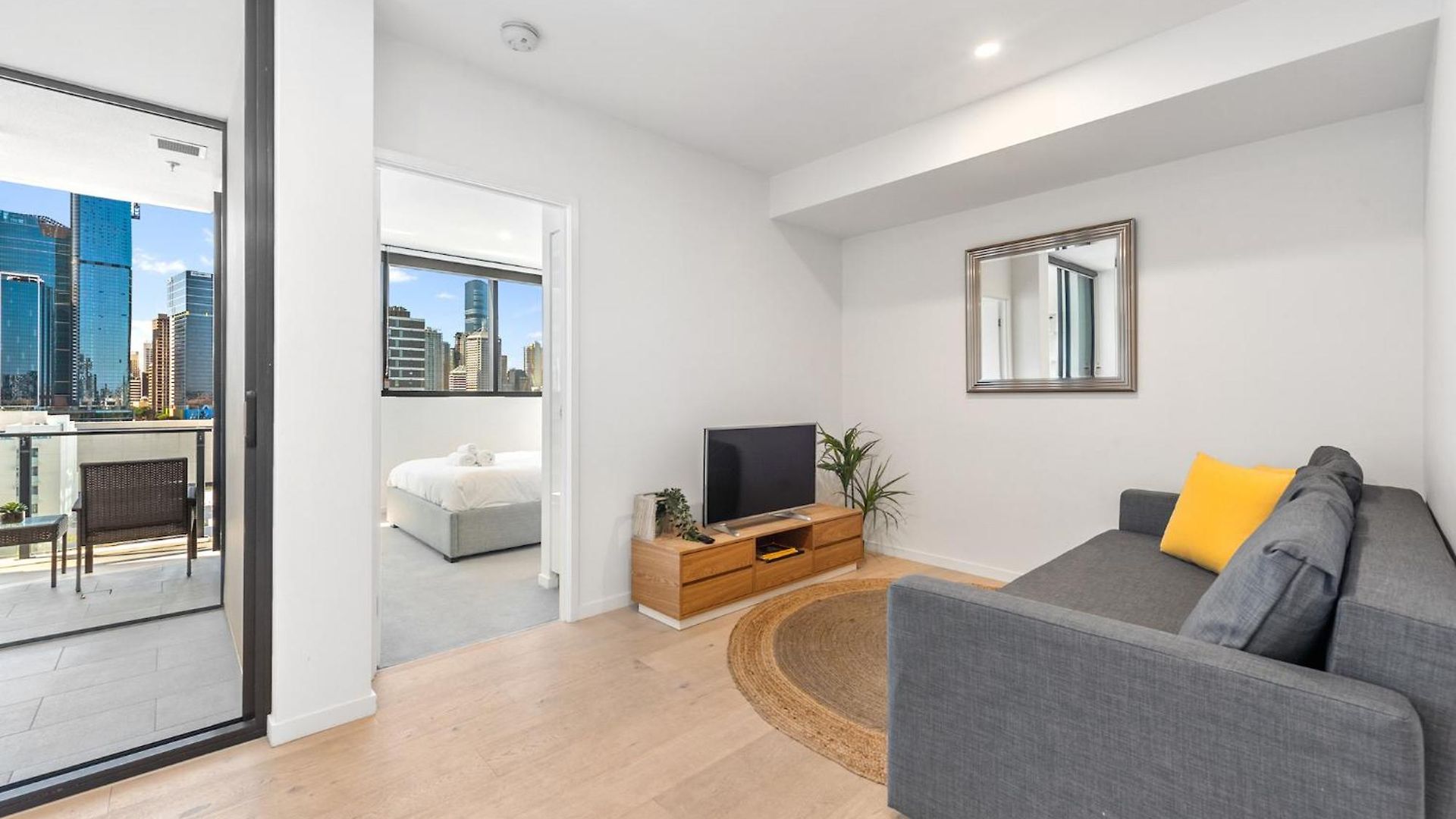 Breathtaking Views & Brisbane's Location! * Brisbane