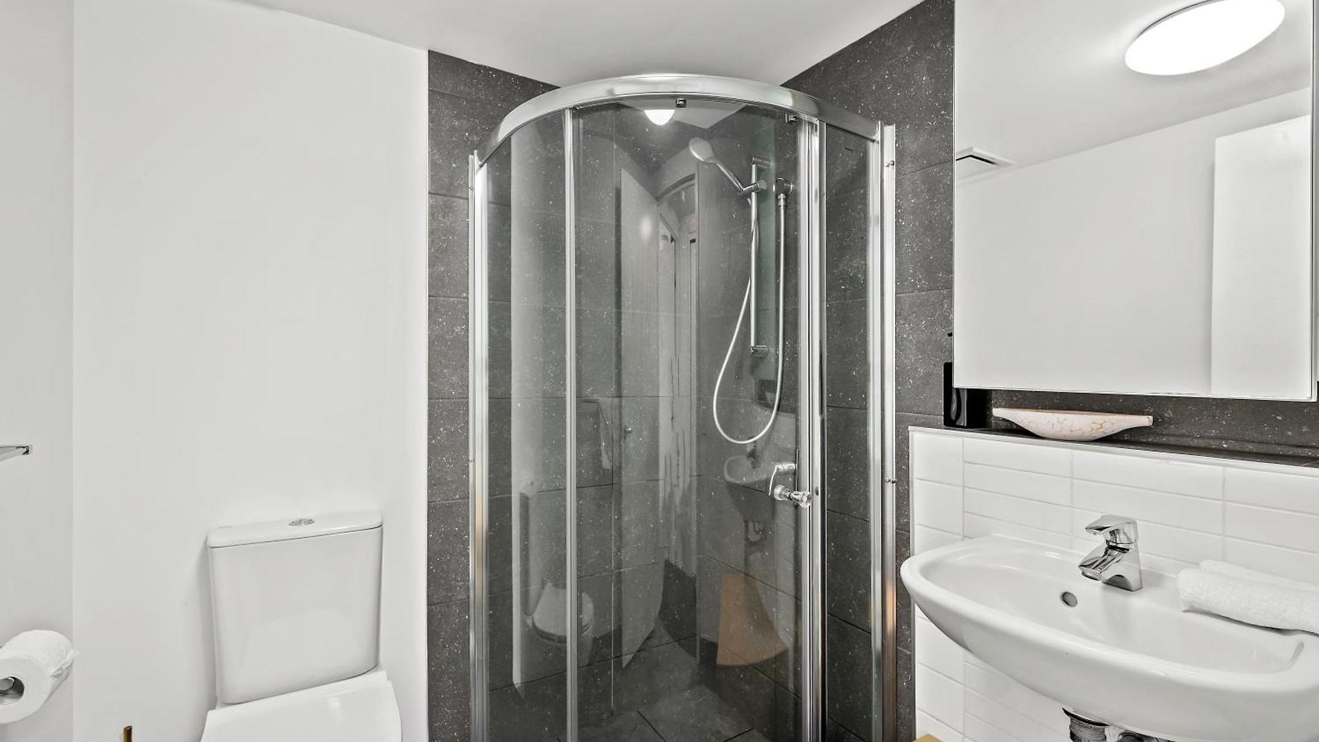 South Bank With Pool, Hot Tub & Parking Apartment