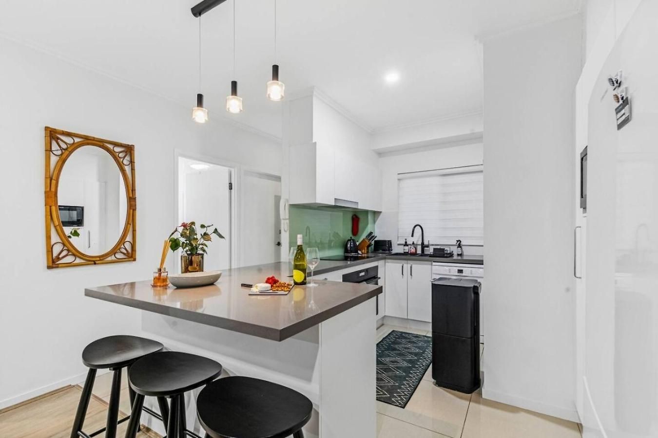 Chic - Private Garden Big Balcony * Brisbane