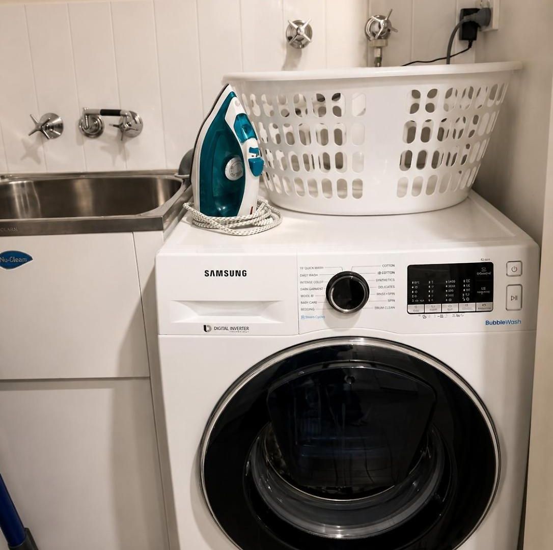 Your Cozy 1br In The Cbd C38 Brisbane