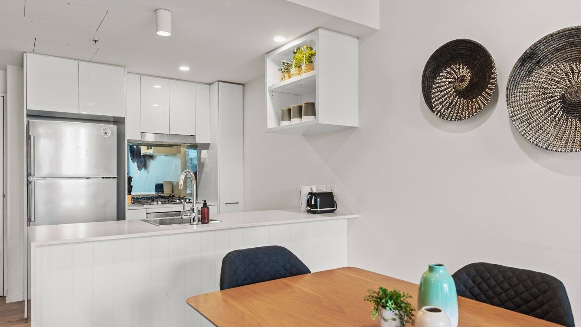 Apartment Views & Amazing Location! Free Parking & Wifi Brisbane